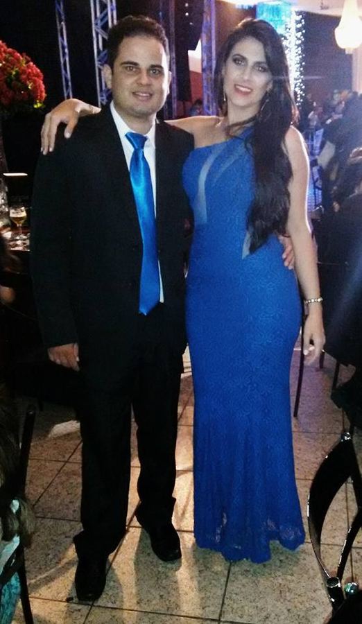 O CASAL DEPOIS DE DAR UM TAPA NO VISUAL