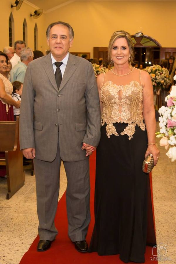 O CASAL DEPOIS DE DAR UM TAPA NO VISUAL