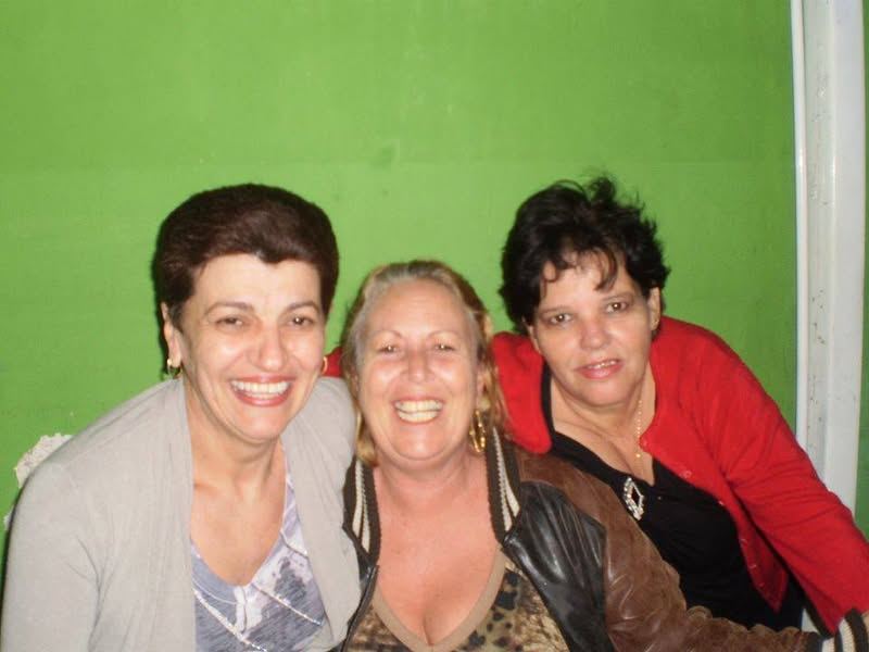 "Ô,POVO BÃO!!!" Zezé despedindo-se de Regina e Angela, voltando pra...