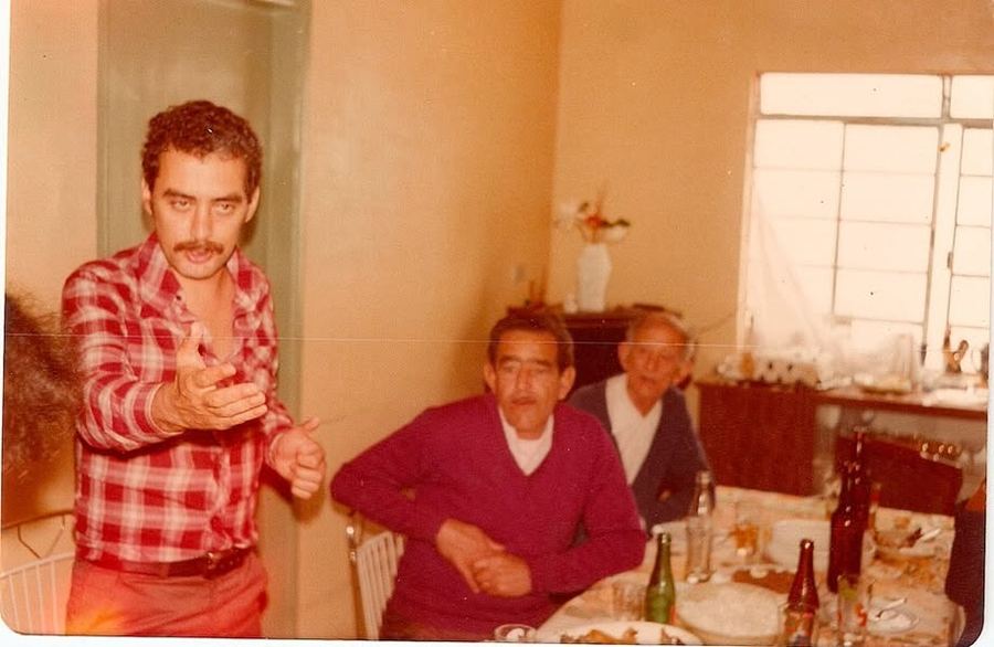MEXENDO NOS GUARDADOS