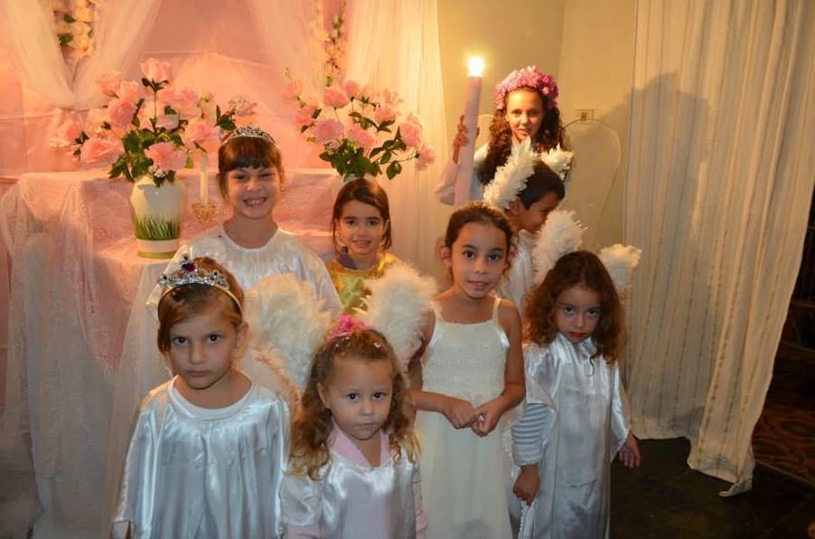 ANJINHOS DE MAIO