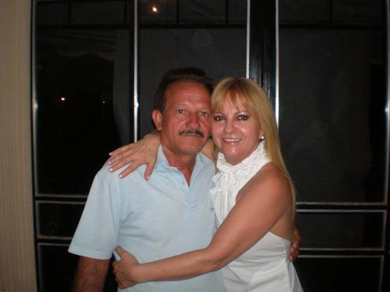 AÍ ESTÁ O TONINHO DO JOÃO COÊIO SENDO ABRAÇADO POR SUA MANA BELINHA. U...