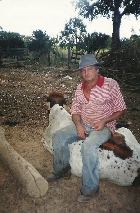 NO GUAPÉ NÃO TEM CORÉ CORÉ. ESSE MINEIRINHO É ''FORGADO''...DESCANSA É...