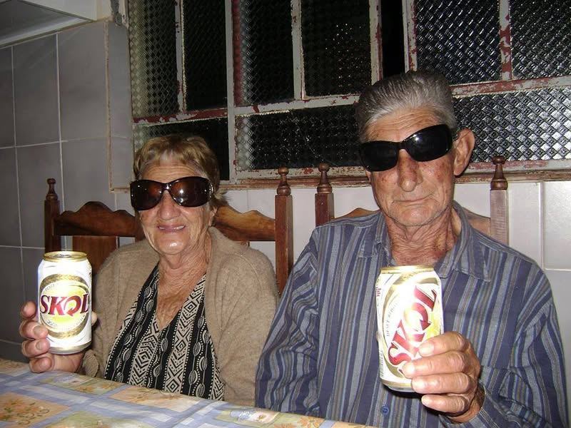É A MARVADA DA PINGA É QUE ME ATRAPAIA