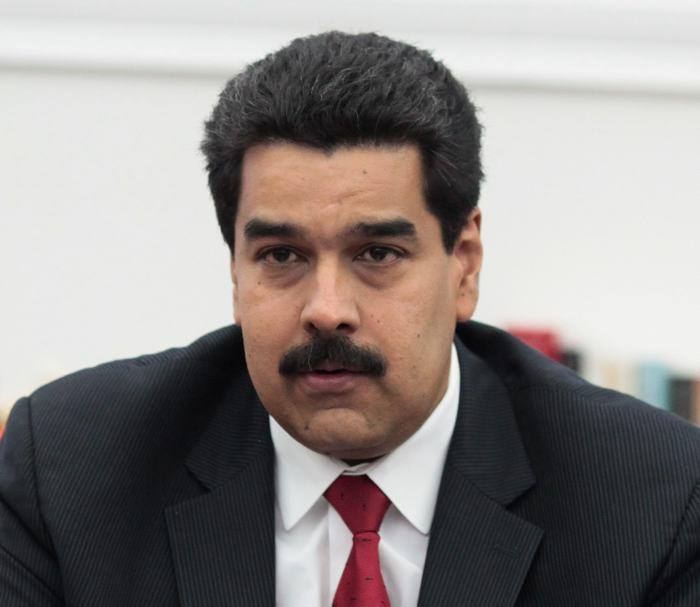 NICOLAS MADURO, É FISICAMENTE O PROFESSOR GIRAFALES ''MIORADO''. CONTI...