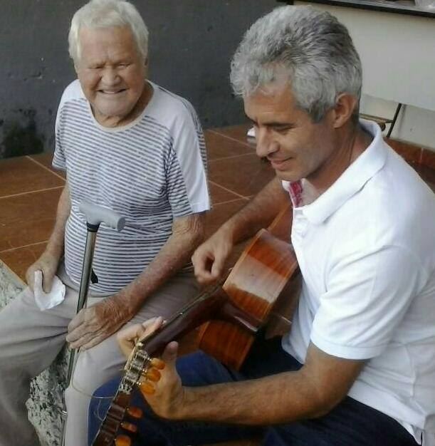TURMA DO ARI