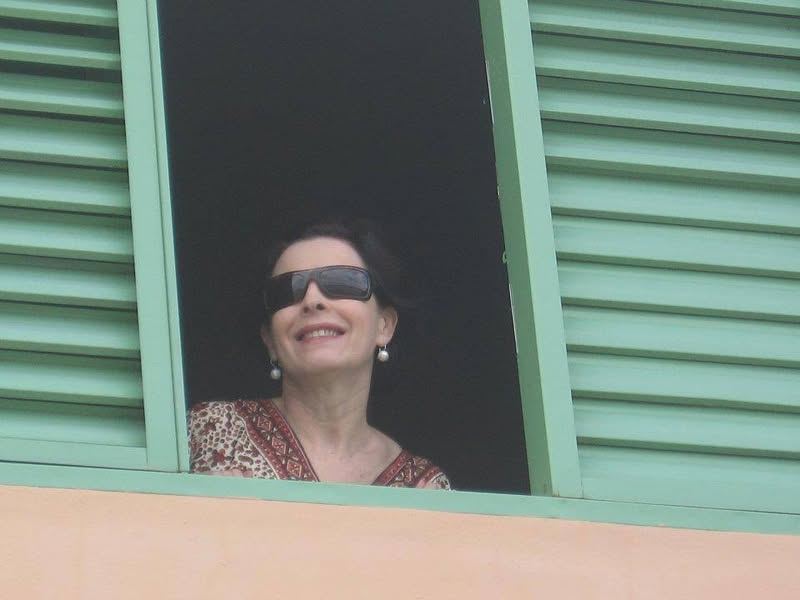 MARLY AMARAL...CONTINUA BONITA