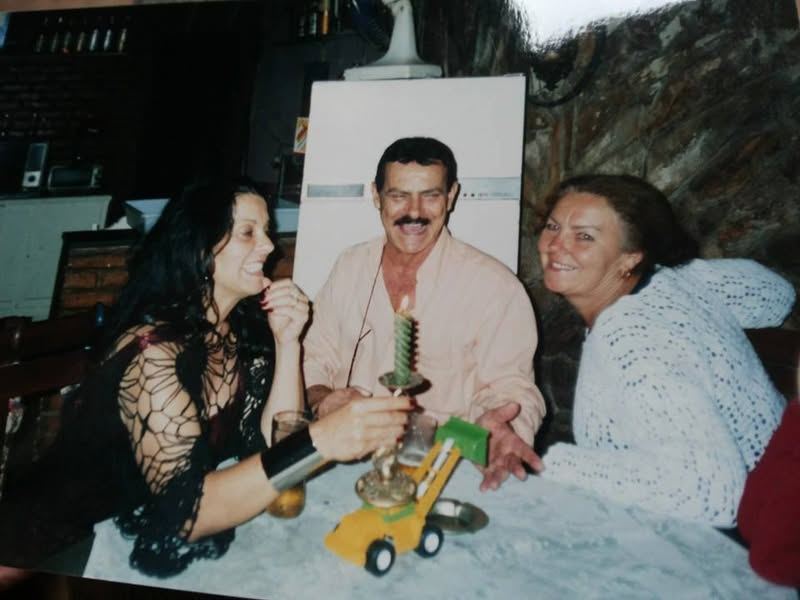 HÁ ALGUNS ANOS