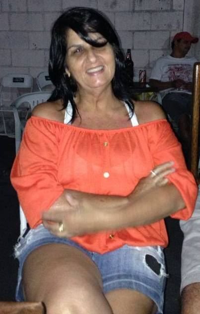 ESSA É MINHA LINDA MANA ROSÉLIA MARIA QUE É MADRINHA DA RENATINHA, HOJ...