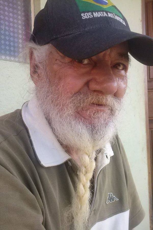 TONINHO CUSTÓDIO  EM DIAS COMUNS E ABAIXO QUANDO QUER FAZER EXPOSIÇÃO...
