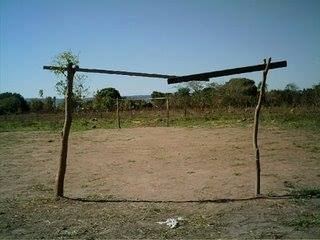 EM TEMPOS DE COPA DO MUNDO O CORAÇÃO DOS BRASILEIROS PARECE EXISTIR EM FORMATO DE BOLA