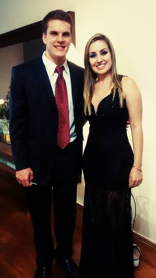CASAL ROMÂNTICO NA MÍDIA DO INTERIOR