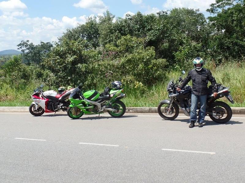 ESSE MOTOCICLISTA QUER INFORMAÇÃO