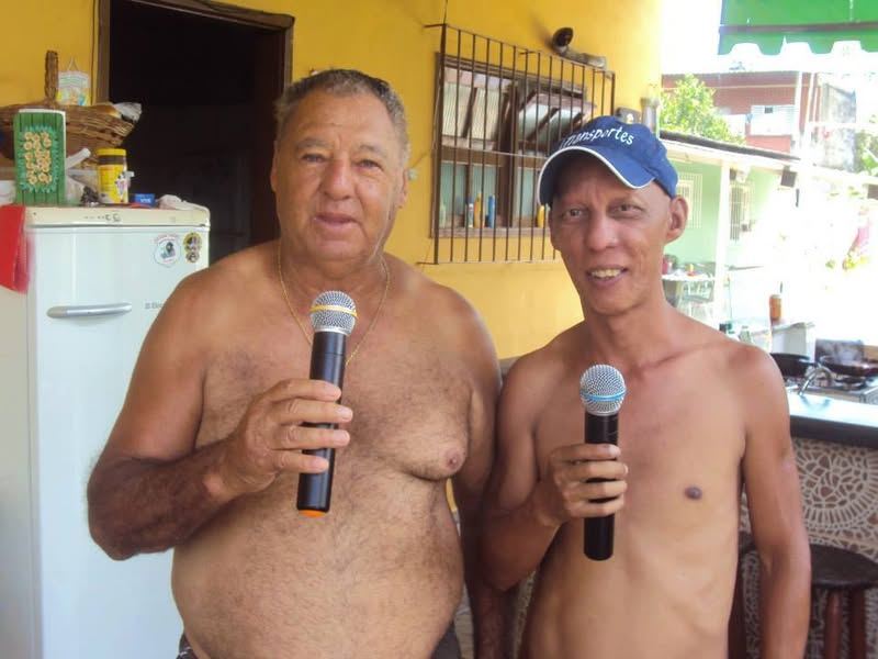 THE PRESENTATION IN INGRÊS...The resto in português