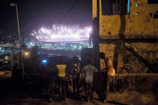 POR QUE ESSA FOTO ESTÁ FAZENDO SUCESSO
