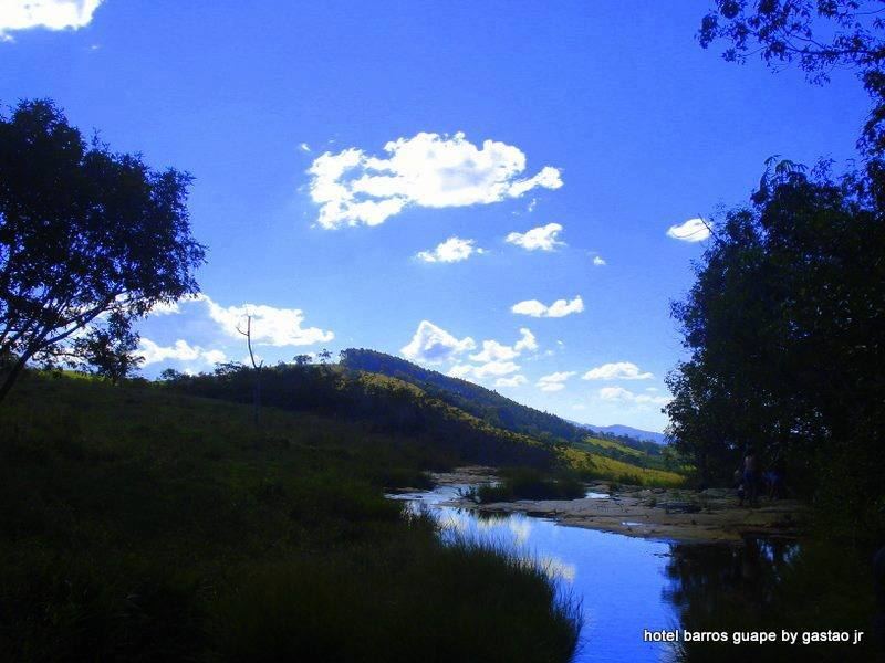 UM CORGUINHO DO GUAPÉ PARA VOCÊ QUE MORA LONGE BANHAR SEUS PÉS NA SAUDADE