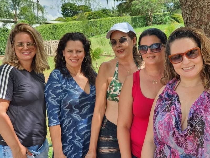 AS MANAS, CABRITINHAS DO BODE E TINA